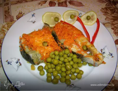 Рыба под морковно-сырной шубой