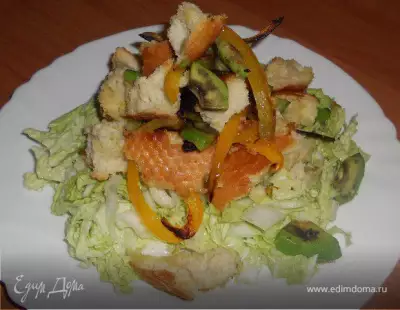 Теплый овощной салат с хрустящей чиабатой