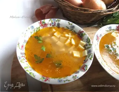 Итальянский овощной суп с пастой и зеленым горошком