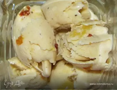 Медовое мороженое с кизилом и ананасом