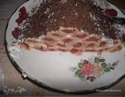Блинный торт с вишней