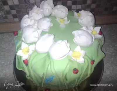 Торт цветы травичка и букашки