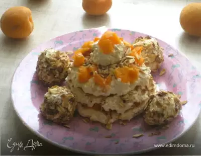 Творожные тортик и "Рафаэлло" с абрикосами и жареным геркулесом