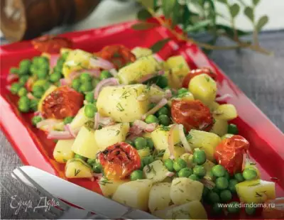 Теплая картофельная закуска с зеленым горошком жареными томатами и укропом