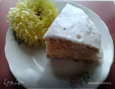 Вафельный тортик с белковым кремом