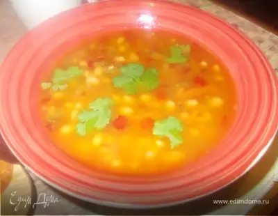 Тосканский суп из фасоли с розмарином и зеленый салат с огурцами и мятой