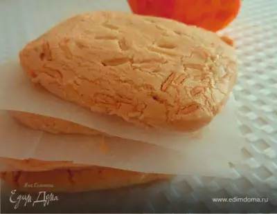 Апельсиновое песочное печенье с миндалем