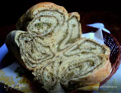 Хлеб с цельнозерновой мукой и шпинатом