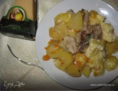 Запеканка со свининой овощами и сыром джюгас