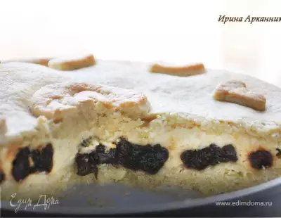 Баскский пирог с черносливом и заварным кремом