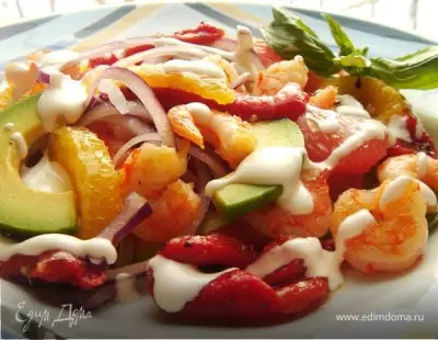 Цитрусовый салат с маринованным перцем,авокадо и креветками фото