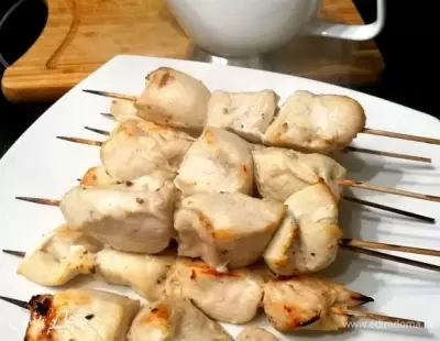 Куриные шашлычки с арахисовым соусом