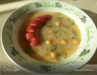Нутовый суп с запеченной сосиской