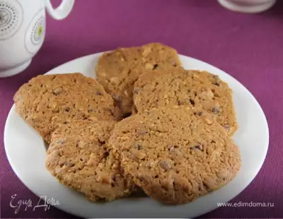 Хрустящие кофейные печенья с шоколадом и грецкими орехами