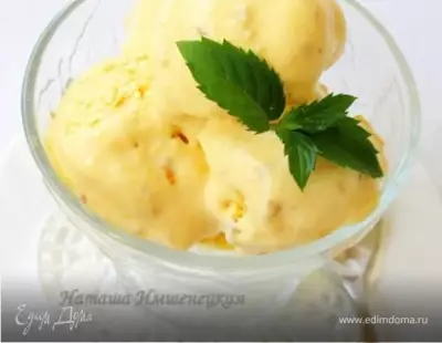 Персиковое мороженое с миндалем