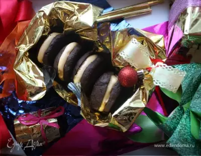 Шоколадные печенья вупи-куки с облепиховым суфле