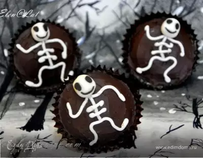 Ванильные кексы с повидлом и шоколадом Halloween