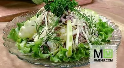 Салат мясной с капустой и картофелем