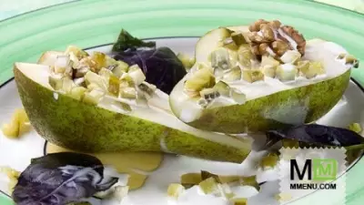 Грушевый салат с орехами