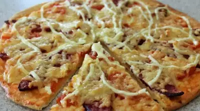 Тонкое тесто для итальянской пиццы без дрожжей