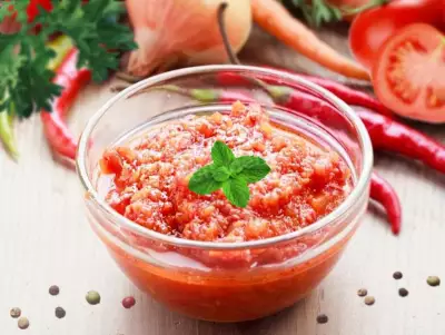 Острая аджика из кабачков и помидоров с изумительным вкусом: лучший рецепт