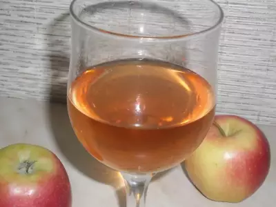 Домашнее яблочное вино: простой рецепт изысканного напитка
