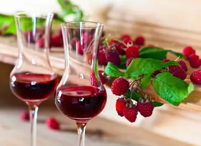 Вино из малины с опьяняющим ароматом в домашних условиях: простой рецепт
