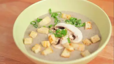 Суп-пюре из картофеля и шампиньонов