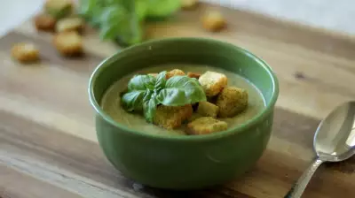 Крем-суп из брокколи со сливками: рецепт с фото, калорийность