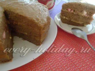 Домашний бисквитный торт с безе и заварным кремом в мультиварке