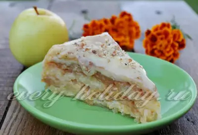 Насыпной яблочный пирог в мультиварке