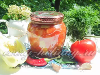 Кабачки с овощами в остром томатном соусе на зиму