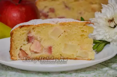 Шарлотка на кефире с яблоками, бабушкин рецепт