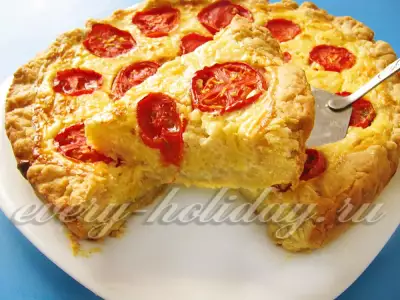 Пирог с кабачками, сыром и помидорами