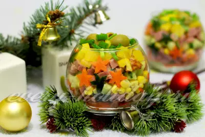 Праздничный  салат с бужениной и овощами