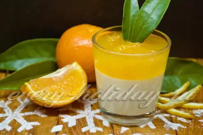 Ванильно-апельсиновое желе с мандаринами