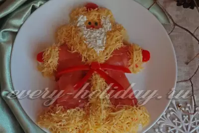 Салат "Дед Мороз" с крабовыми палочками