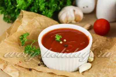 Ароматный соус из томатной пасты