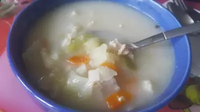 Сырный суп с капустой курицей и плавленным сыром