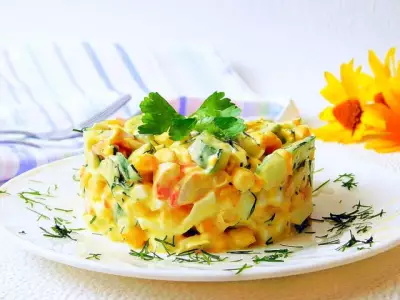 Салат с крабовыми палочками огурцом и яйцом