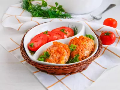 Ленивые голубцы в томатно сметанном соусе в духовке