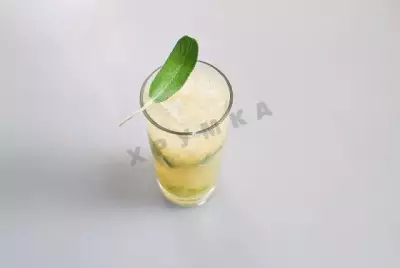Грушевый лимонад с шалфеем