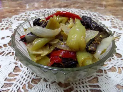 Салат из сушеных баклажан и болгарского перца