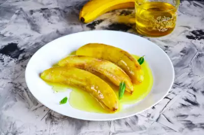 Запеченные бананы в духовке горячий десерт