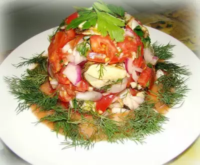 Салат из мидий с помидорами