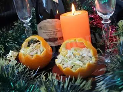 Порционный салат капуста с апельсинами и курицей фото