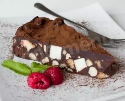 Шоколадный торт Минутка без выпечки из печенья