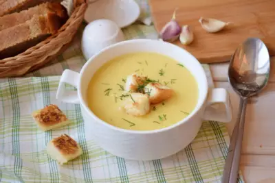 Суп пюре из молодых кабачков со сливками и картошкой