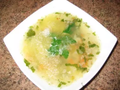 Суп с капустой и зеленым горошком