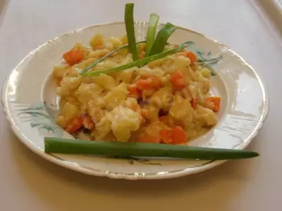 Рагу кабачки тушеные с овощами и капустой на сковороде